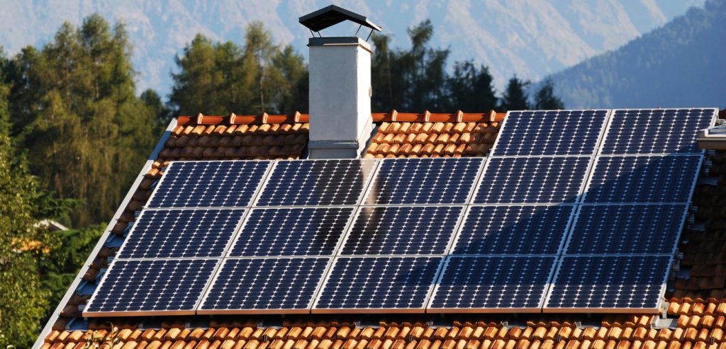 Top 5 Reasons to Switch to a Solar Power System in 2025 2
